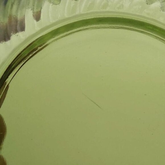 Vintage Anchor Hocking  Glass Avocado Green Ribbed Optic Swirl Serving Bowl - Picture 6 of 6